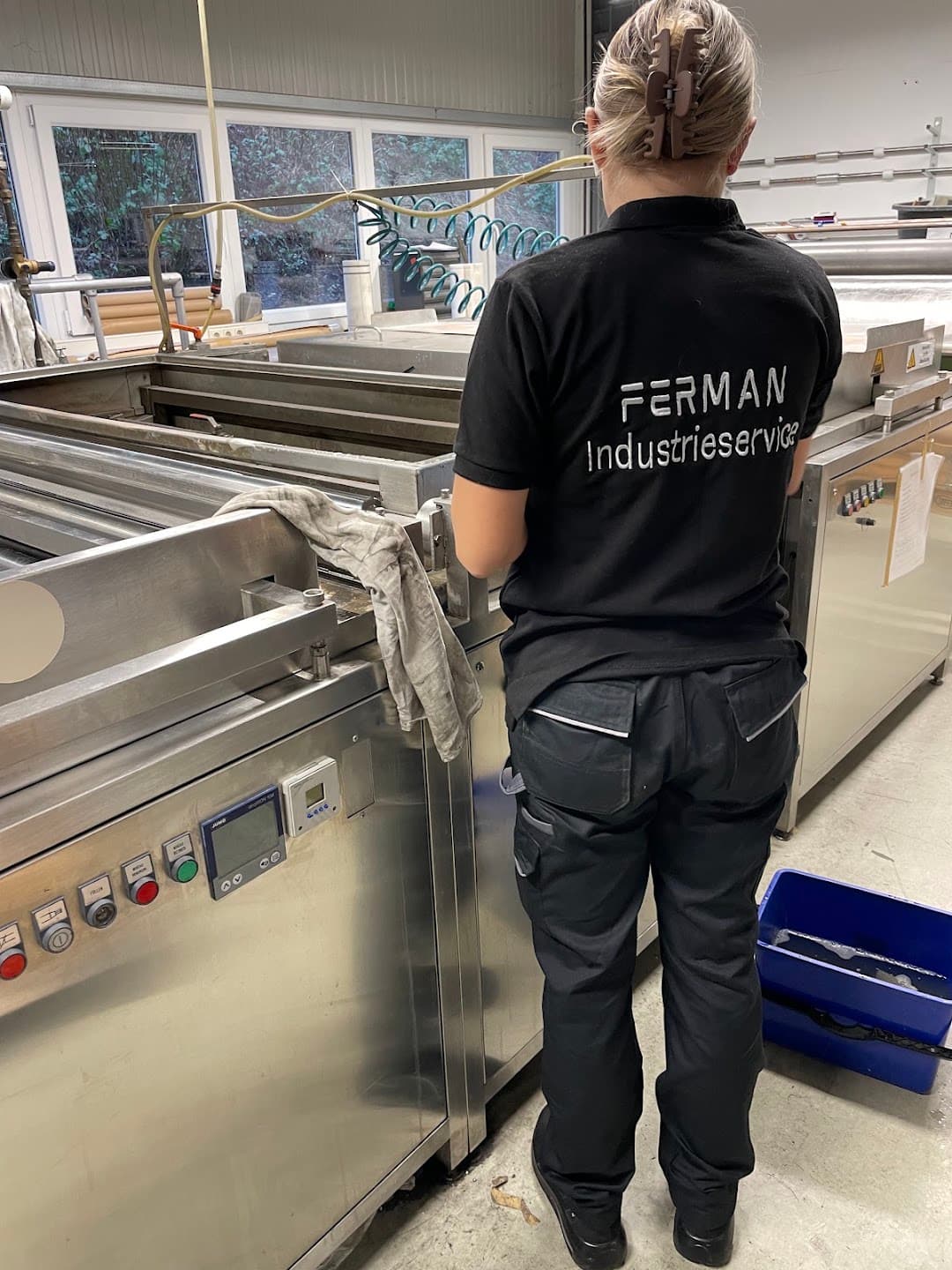 Ferman Industrieservice bei der Industriereinigung in Hessen